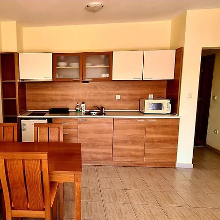 тристаен просторен с две отделни спални 公寓式酒店