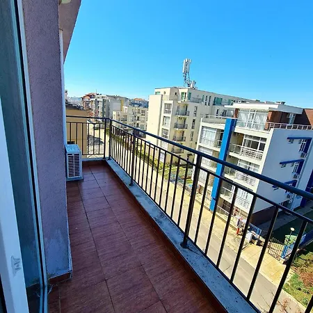 тристаен просторен с две отделни спални 公寓式酒店 *