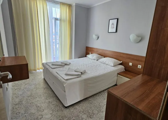 тристаен просторен с две отделни спални