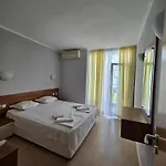 тристаен просторен с две отделни спални Apart-hotel